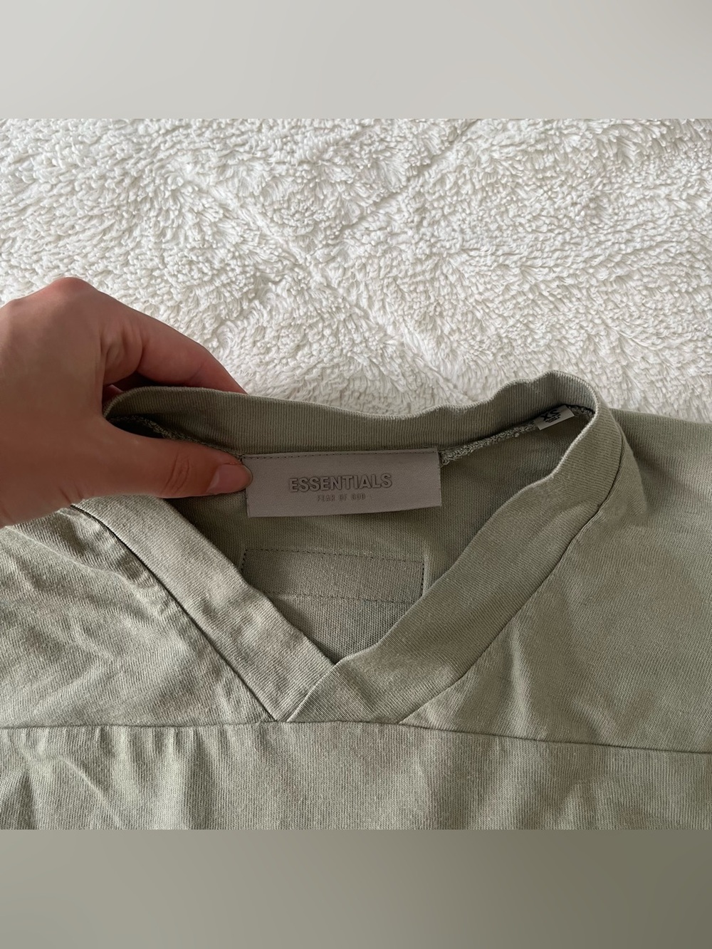essentials❣️fear of god v-neck boxy t-shirt - Picture 6 of 12